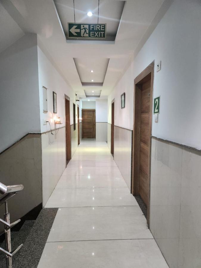 Hotel Ambe Inn By Ambience Delhi Igi Airport นิวเดลี ภายนอก รูปภาพ
