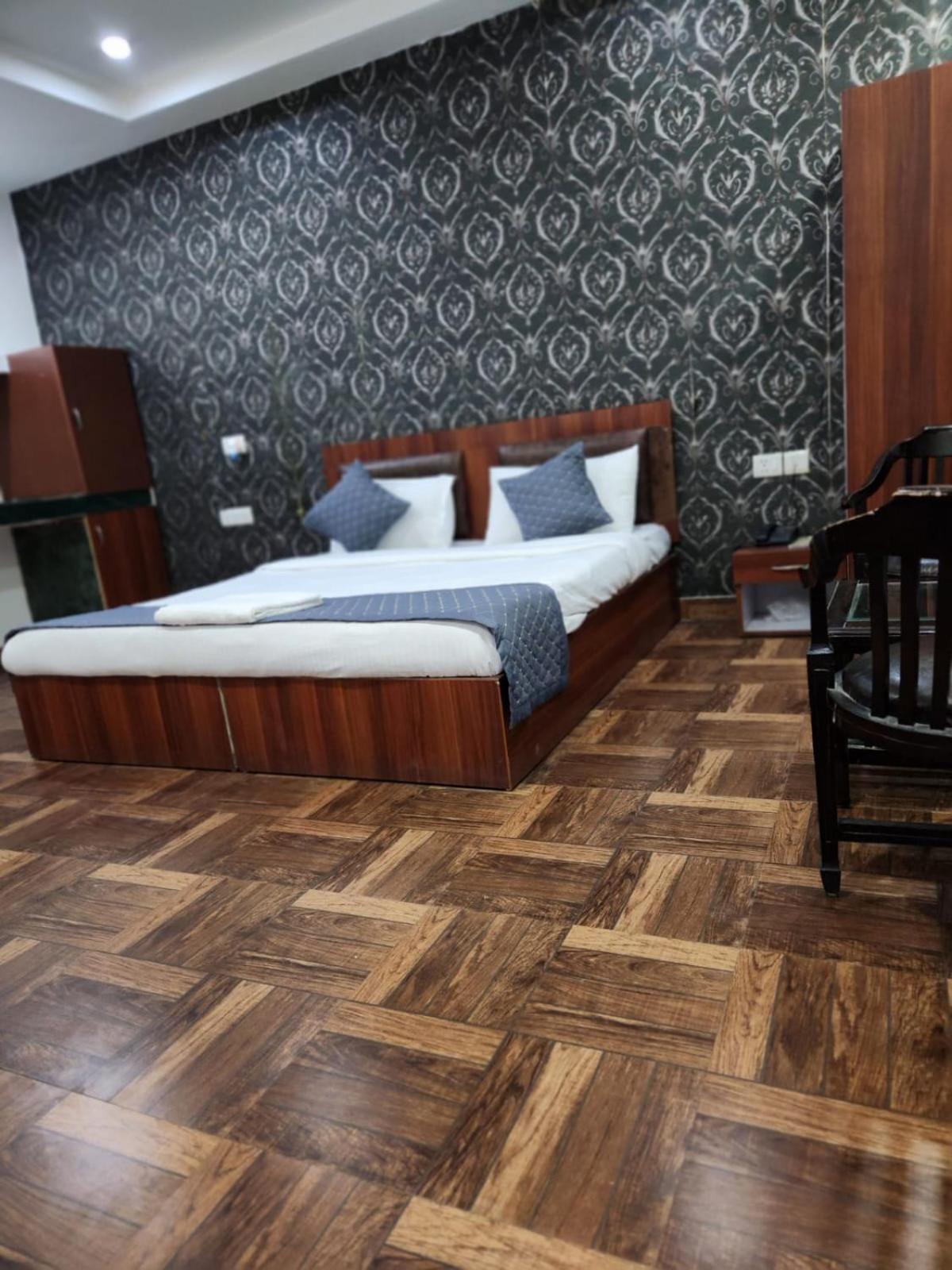 Hotel Ambe Inn By Ambience Delhi Igi Airport นิวเดลี ภายนอก รูปภาพ